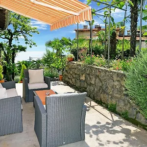 Charming Getaway W Panoramic Sea Views And Rewarded Garden Opatija